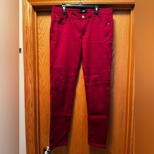 Women’s dark red jean